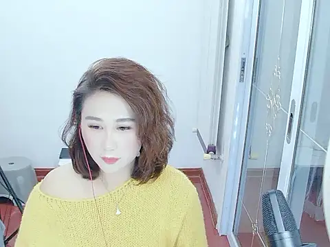 Snapshot of -dandan chatting on 10-21-25, 07:30 -dandan online show from 10-21-25, 07:30