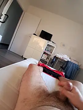 Snapshot of nico33000a chatting on 02-25-26, 04:51 nico33000a online show from 02-25-26, 04:51