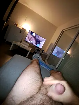 Snapshot of nico33000a chatting on 02-10-26, 09:25 nico33000a online show from 02-10-26, 09:25