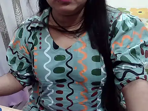 Snapshot of SexyRani2000 chatting on 10-18-25, 05:04 SexyRani2000 online show from 10-18-25, 05:04