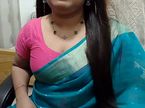 Snapshot of SexyRani2000 chatting on 06-30-26, 03:56 SexyRani2000 online show from 06-30-26, 03:56