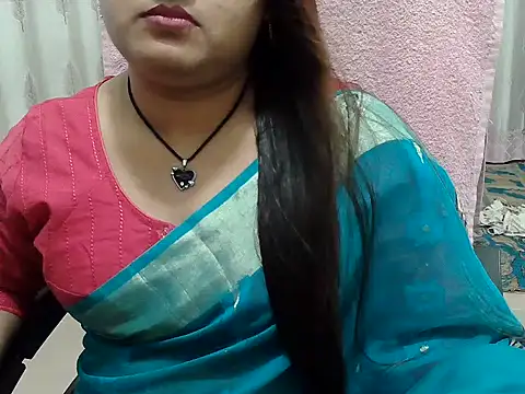 Snapshot of SexyRani2000 chatting on 06-13-26, 04:05 SexyRani2000 online show from 06-13-26, 04:05