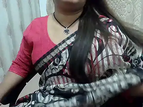 Snapshot of SexyRani2000 chatting on 06-19-26, 06:47 SexyRani2000 online show from 06-19-26, 06:47