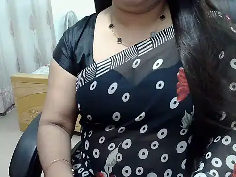 Snapshot of SexyRani2000 chatting on 06-25-26, 04:12 SexyRani2000 online show from 06-25-26, 04:12