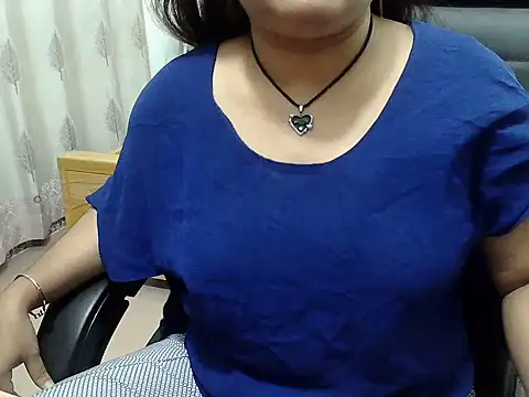 Snapshot of SexyRani2000 chatting on 06-20-26, 05:07 SexyRani2000 online show from 06-20-26, 05:07
