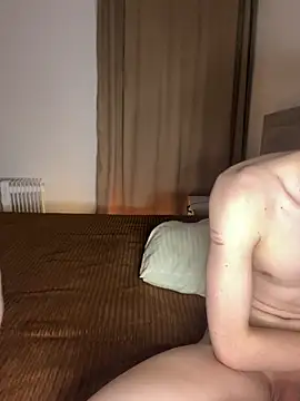 TwinksNextDoor online show from 02-21-26, 06:32