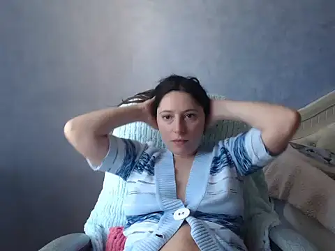 LuckyLisa23 online show from 05-15-26, 09:07