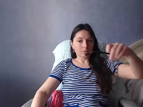 LuckyLisa23 online show from 05-20-26, 09:17