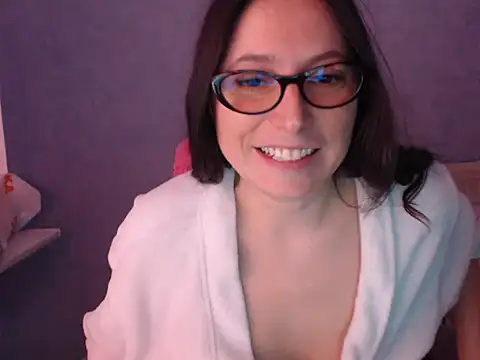 LuckyLisa23 online show from 05-07-26, 09:51