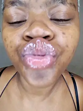 Snapshot of certifiedhottie2025 chatting on 04-15-26, 05:35 certifiedhottie2025 online show from 04-15-26, 05:35