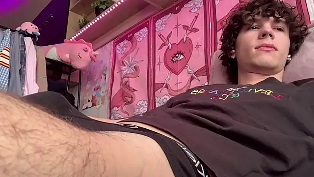 Jeremy1Scott online show from 05-08-26, 05:00