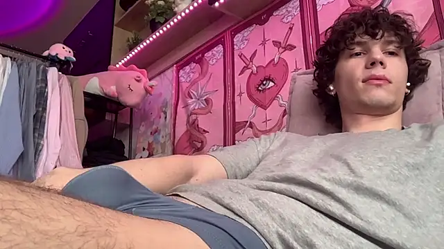 Jeremy1Scott online show from 05-09-26, 04:38