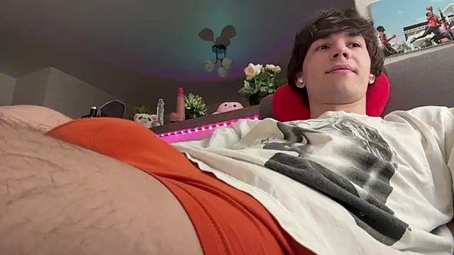 Jeremy1Scott online show from 03-02-26, 07:59