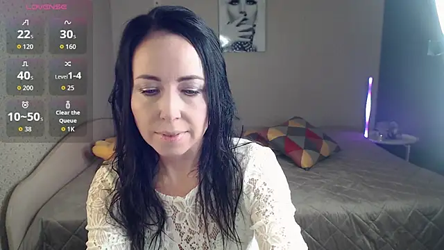 Snapshot of beautiful_moon3 chatting on 05-10-26, 02:52 beautiful moon3 online show from 05-10-26, 02:52