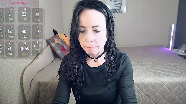 Snapshot of beautiful_moon3 chatting on 05-22-26, 06:00 beautiful moon3 online show from 05-22-26, 06:00