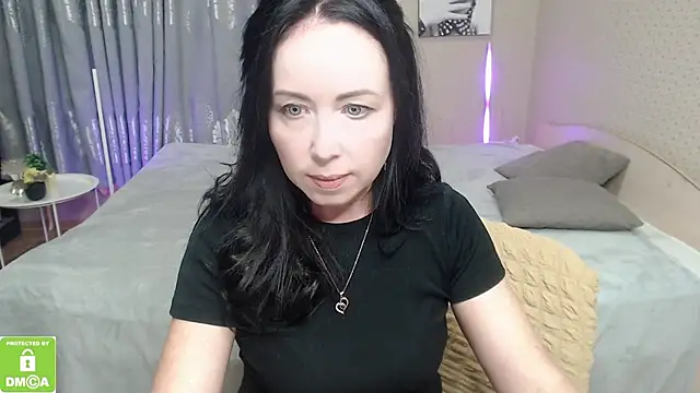 Snapshot of beautiful_moon3 chatting on 10-30-25, 12:58 beautiful moon3 online show from 10-30-25, 12:58