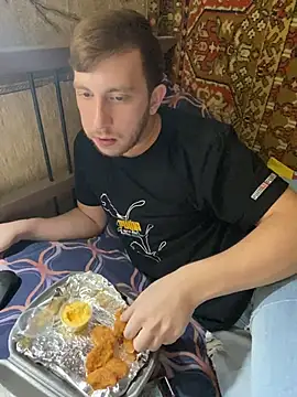 Sextigr2003 online show from 11-15-25, 05:17