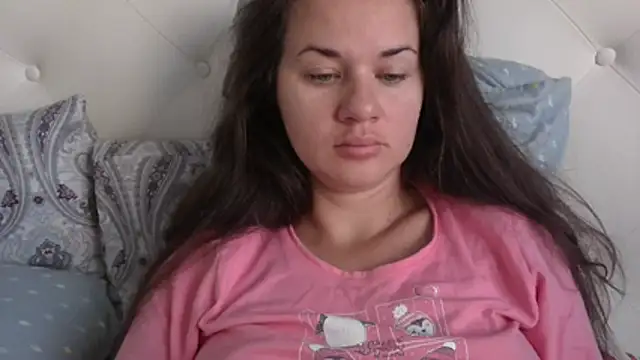 GiaaCaranggi online show from 10-26-25, 05:41