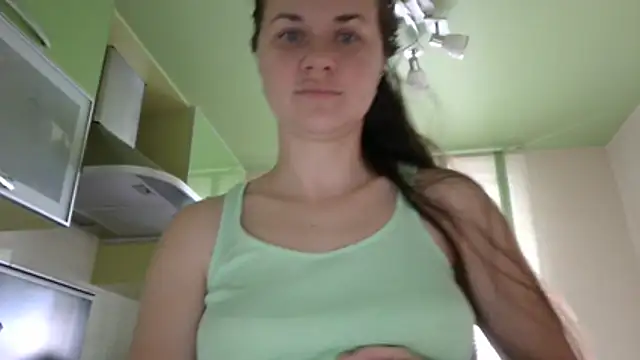GiaaCaranggi online show from 06-18-26, 10:42