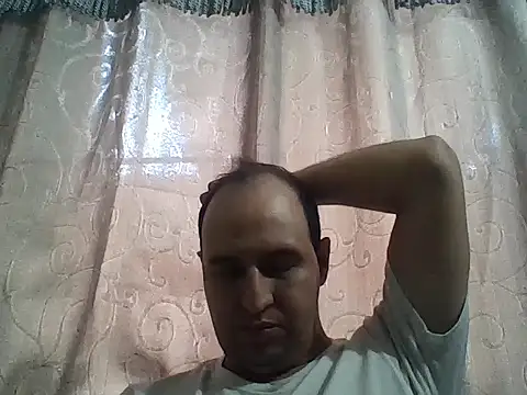 Snapshot of sacarlettareyo chatting on 10-15-25, 08:39 sacarlettareyo online show from 10-15-25, 08:39