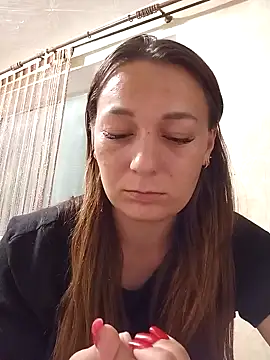 HollyDollsi online show from 10-19-25, 08:22