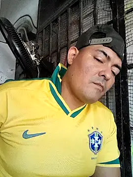 sexyandres 23 online show from 10-18-25, 06:43