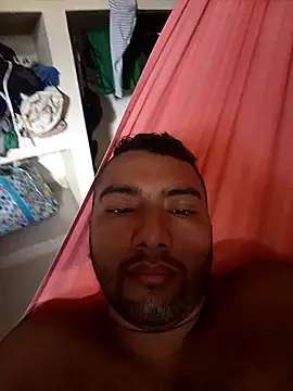 Snapshot of mario1709cm chatting on 10-14-25, 05:35 mario1709cm online show from 10-14-25, 05:35