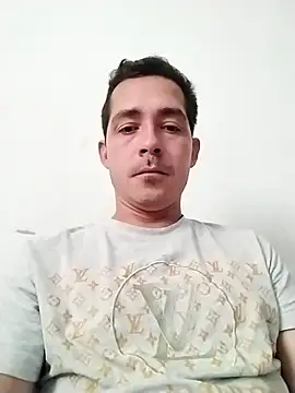 Snapshot of David_man33 chatting on 10-14-25, 06:41 David man33 online show from 10-14-25, 06:41