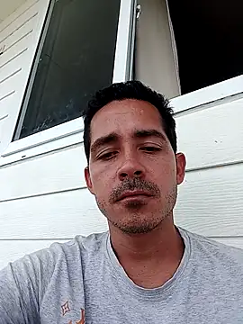 Snapshot of David_man33 chatting on 10-21-25, 07:02 David man33 online show from 10-21-25, 07:02