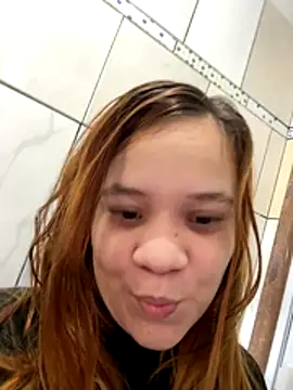 ruivinhadancer online show from 12-14-25, 05:40