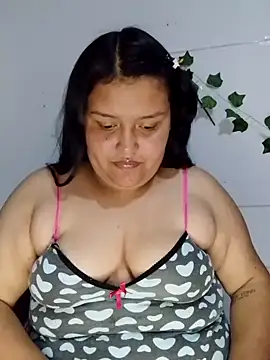 Snapshot of natt-bigass chatting on 10-23-25, 01:48 natt-bigass online show from 10-23-25, 01:48