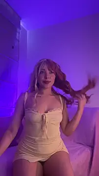 Snapshot of Amalaa_ chatting on 10-28-25, 05:34 Amalaa online show from 10-28-25, 05:34