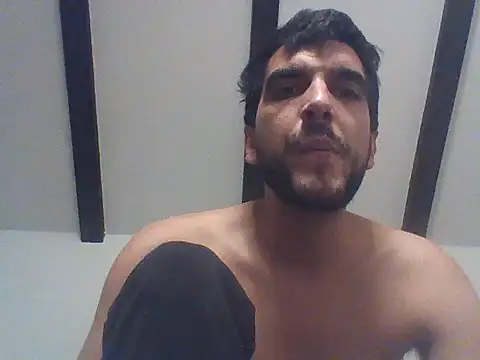 Snapshot of SamoSkupo chatting on 10-22-25, 10:19 SamoSkupo online show from 10-22-25, 10:19