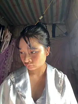 Linh-xxx online show from 10-13-25, 06:59