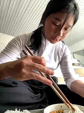 Linh-xxx online show from 11-02-25, 04:39