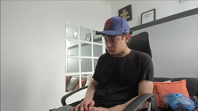 Sky Wild online show from 10-30-25, 08:17