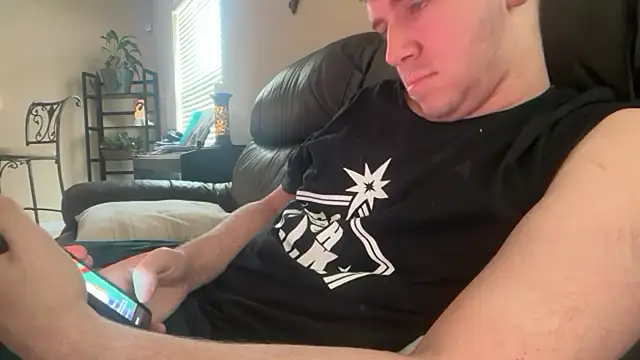 eddieeeeee1232 online show from 12-05-25, 04:38