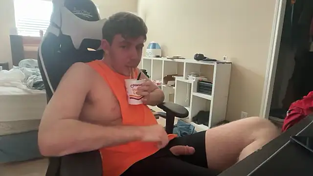 eddieeeeee1232 online show from 03-02-26, 08:38