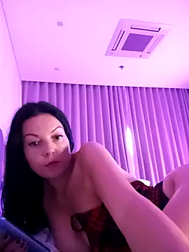 Snapshot of MissBacardi chatting on 10-21-25, 08:14 MissBacardi online show from 10-21-25, 08:14