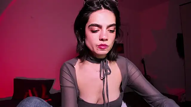 nightfloatt online show from 12-21-25, 03:57