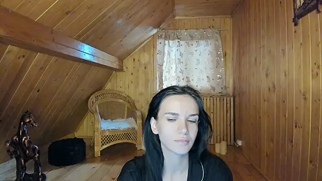 EvelynVox online show from 11-04-25, 06:28