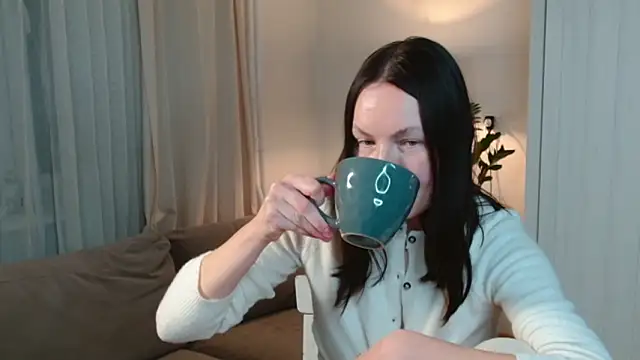 LittleNicolee online show from 02-06-26, 08:49