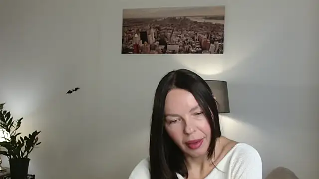 LittleNicolee online show from 10-21-25, 01:32