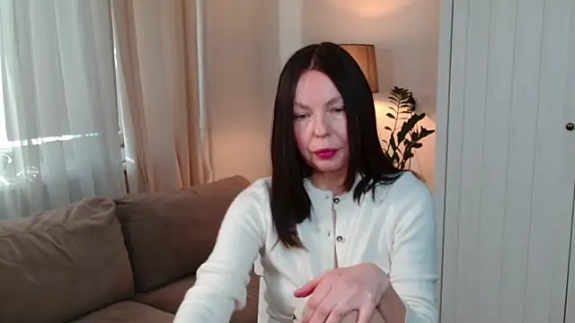 LittleNicolee online show from 02-01-26, 12:58