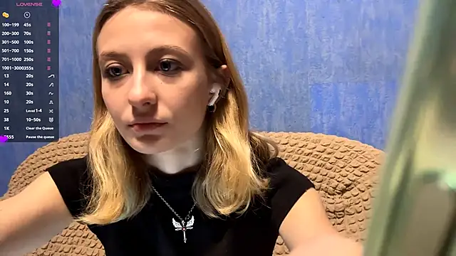 AmeliLia online show from 02-12-26, 05:02