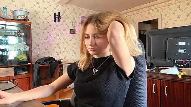 AmeliLia online show from 03-12-26, 11:25
