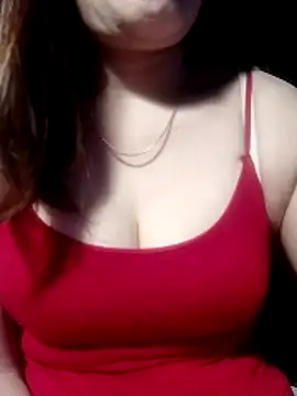 YiyinLy online show from 03-18-26, 09:15