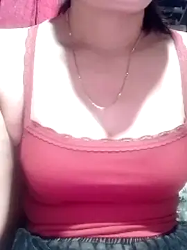 YiyinLy online show from 03-02-26, 09:22