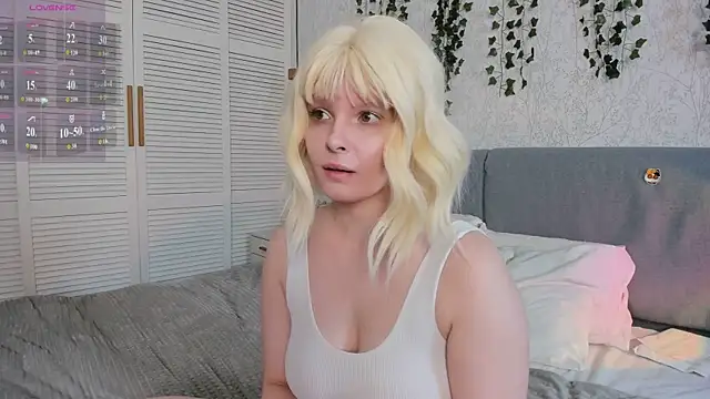 Snapshot of Stacy_Starr chatting on 07-12-26, 03:57 Stacy Starr online show from 07-12-26, 03:57