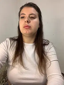 MiraCastellon online show from 11-30-25, 09:26